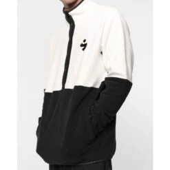 Sweet Pile Fleece Pullover Mellemlag 14 Sweet Pile Fleece Pullover Mellemlag -Ski Fremme Butik 820302 11003 model 4 1