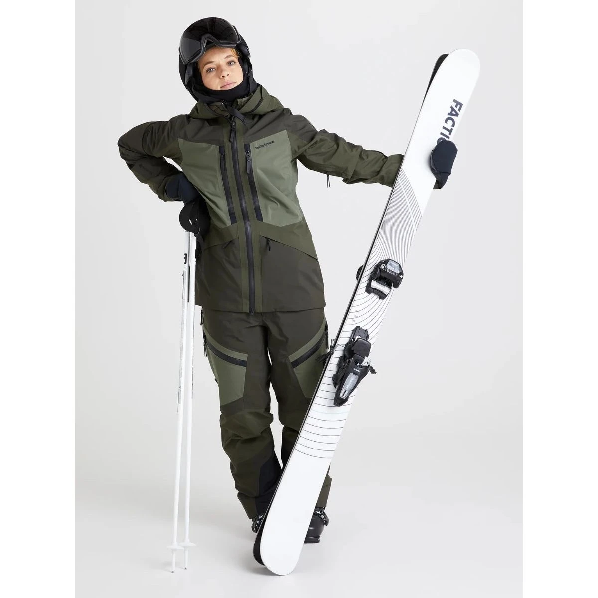 Peak Performance Gravity Gore-tex 3l - Dame Str. X-Large 2 Peak Performance Gravity Gore-tex 3l - Dame Str. X-Large - Billede 2